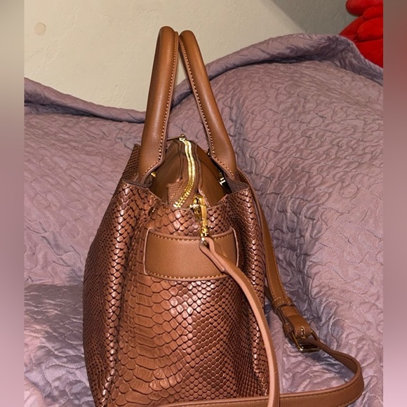 Mellow World Vegan Leather Cognac Crossbody. Snakeskin texture. Gently Usef. - Picture 10 of 11